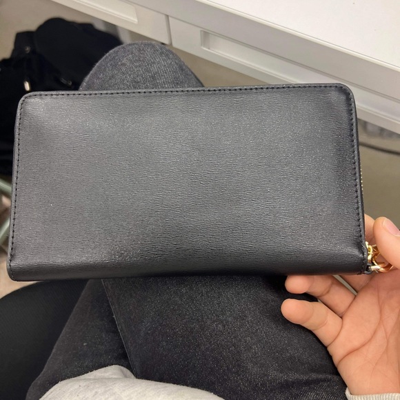 New Black Tory Burch Wallet - Picture 4 of 9